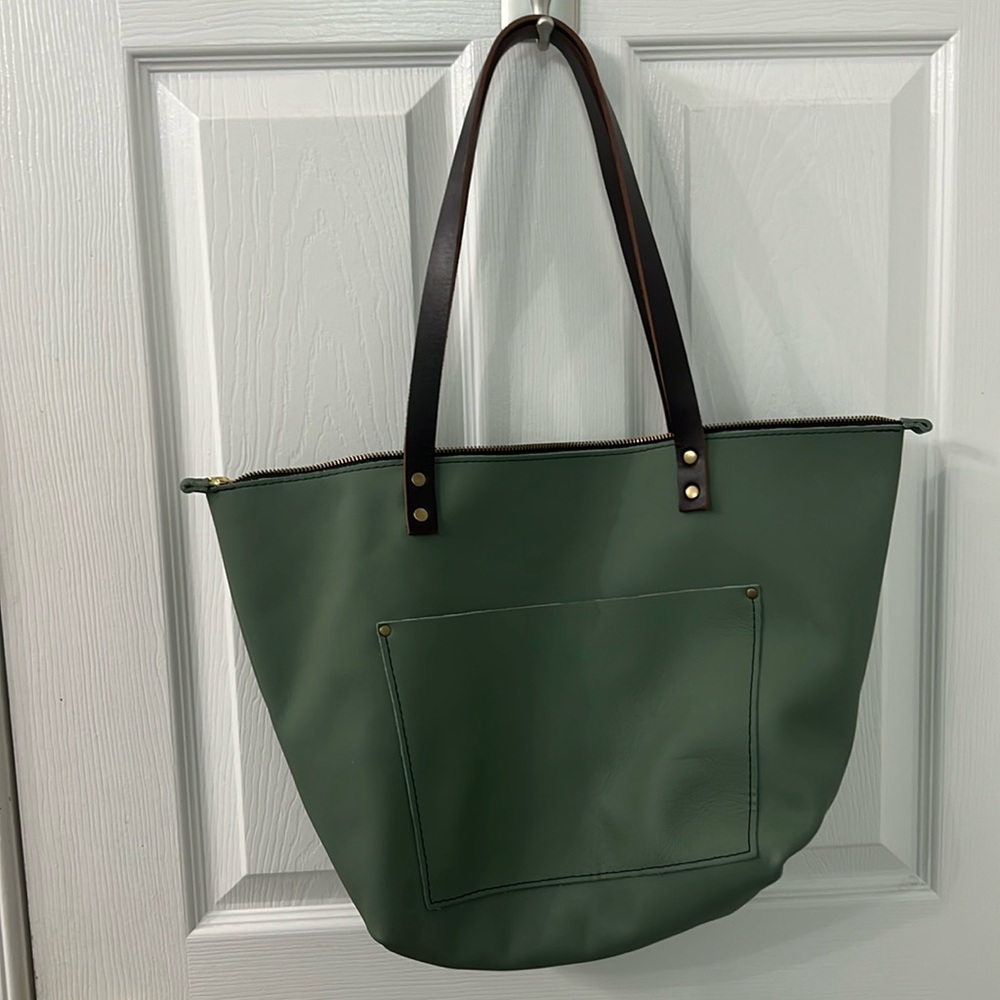 Portland leather large tote zipper top (eucalyptus/pine)